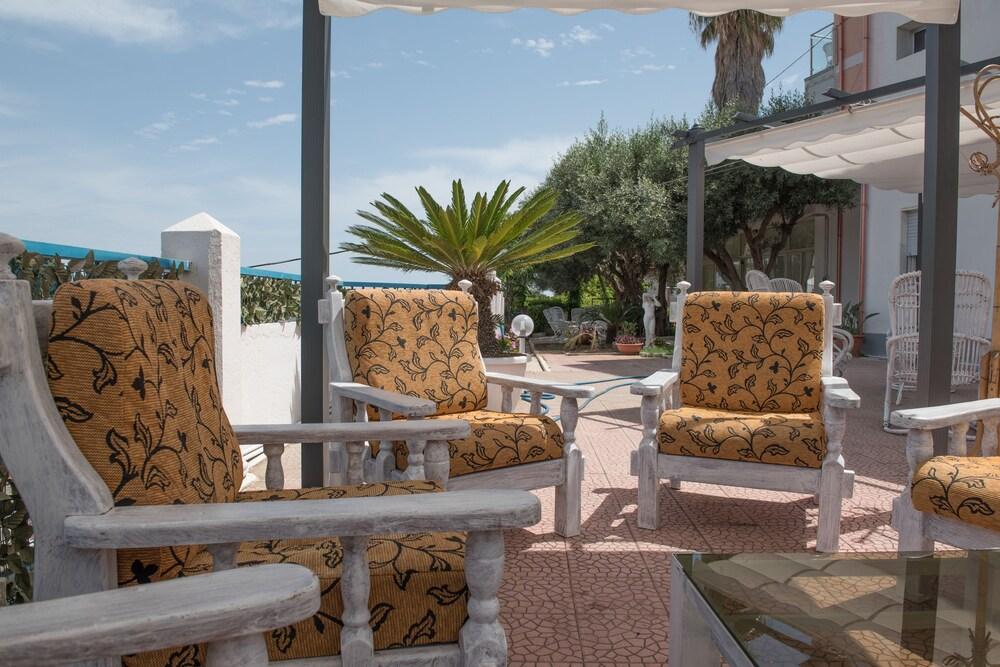 Hotel Umberto Рикаді Екстер'єр фото